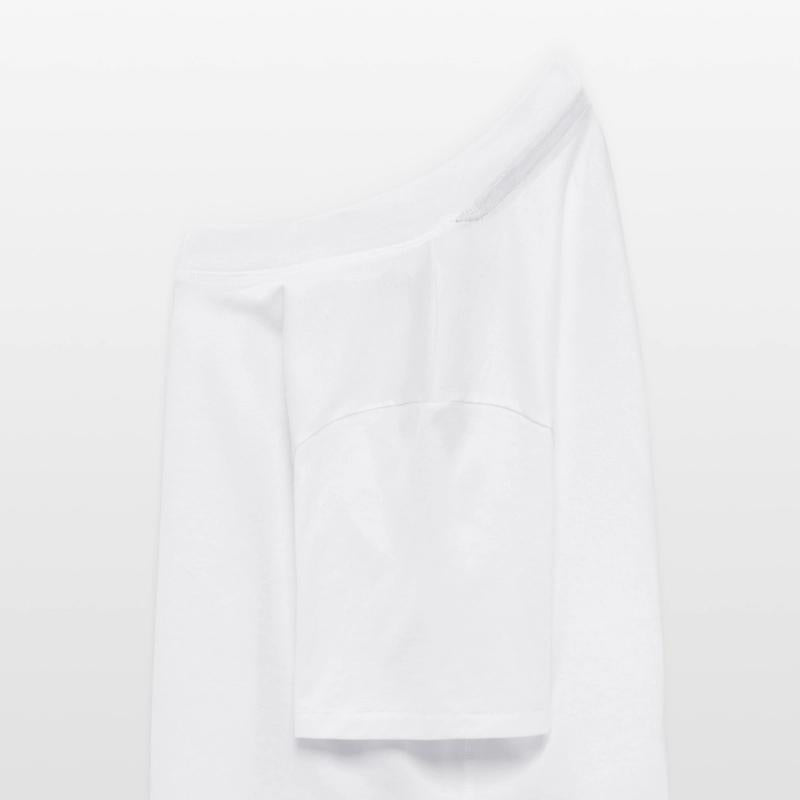 Abstract figures with color effects. Option 1